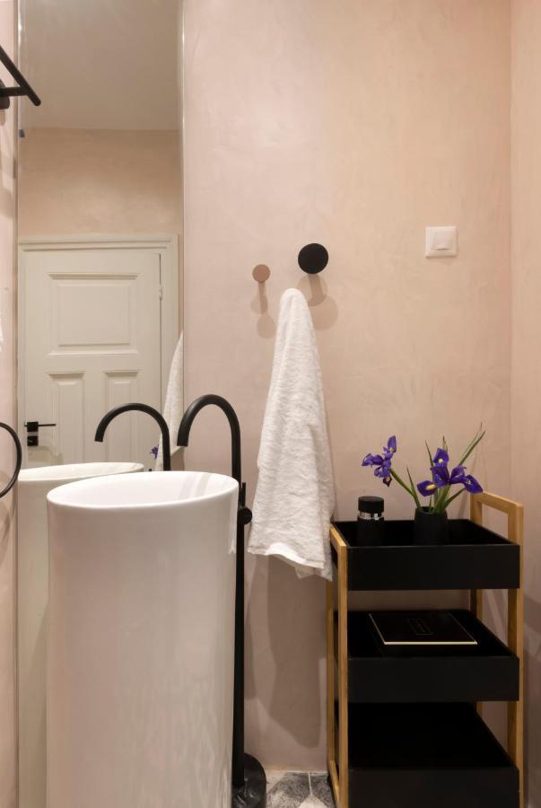 Acropolis Villa 3Br 9Ppl 10 Minutes Metro&Museum أثينا المظهر الخارجي الصورة